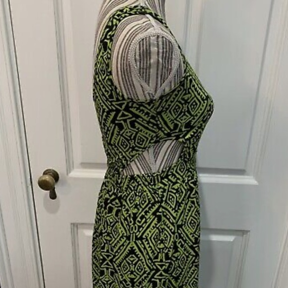 Tribal Print Love Ari dress - Picture 9 of 14